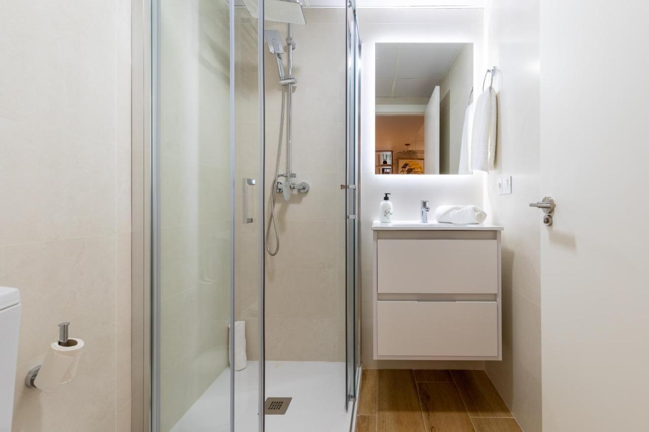 Apartup Opera Loft Love Valencia Ngoại thất bức ảnh